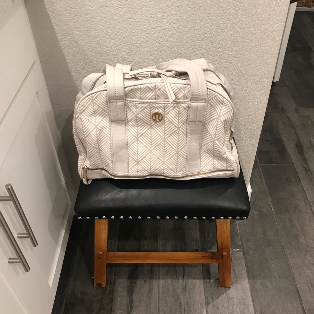 Cream lulu lemon tote